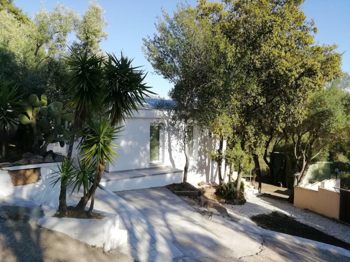 In Campagna Da Nino Hotel Olbia Exterior photo