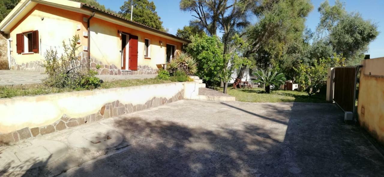 In Campagna Da Nino Hotel Olbia Exterior photo